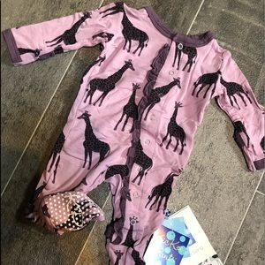 NB Sweet Pea Giraffe Ruffle Footie NWT